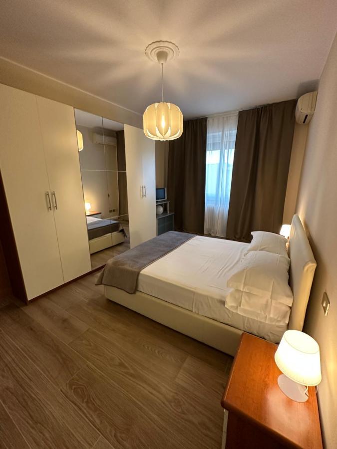 Bicocca Modern Apartment Milano Exterior foto